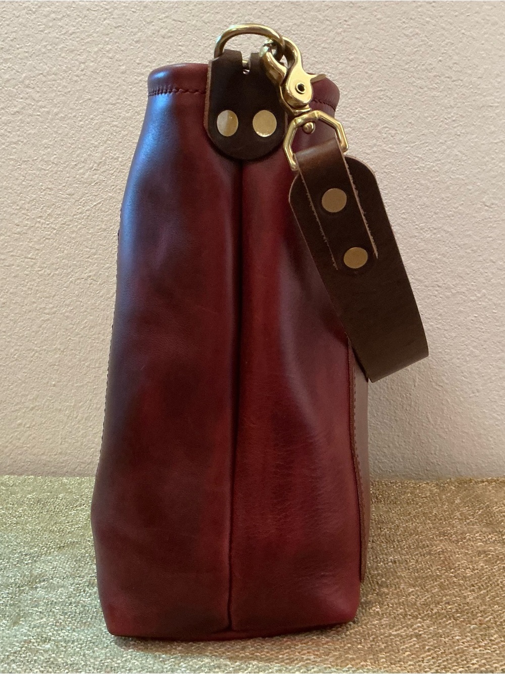 Lamb Leather Goods Burgundy Bennett Bucket Chromexcel Horween - Picture 4 of 9